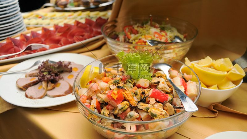 餐饮供应链代理：揭秘其核心品类与选择要点**